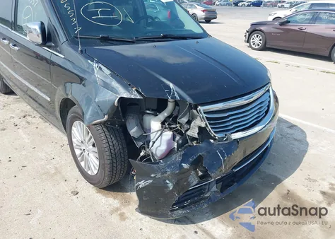 2015 Chrysler Town & Country Touring-L из США, поврежденный, VIN 2C4RC1CG5FR590742